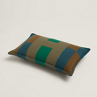H Horizon pillow, medium model | Hermès Macau SAR